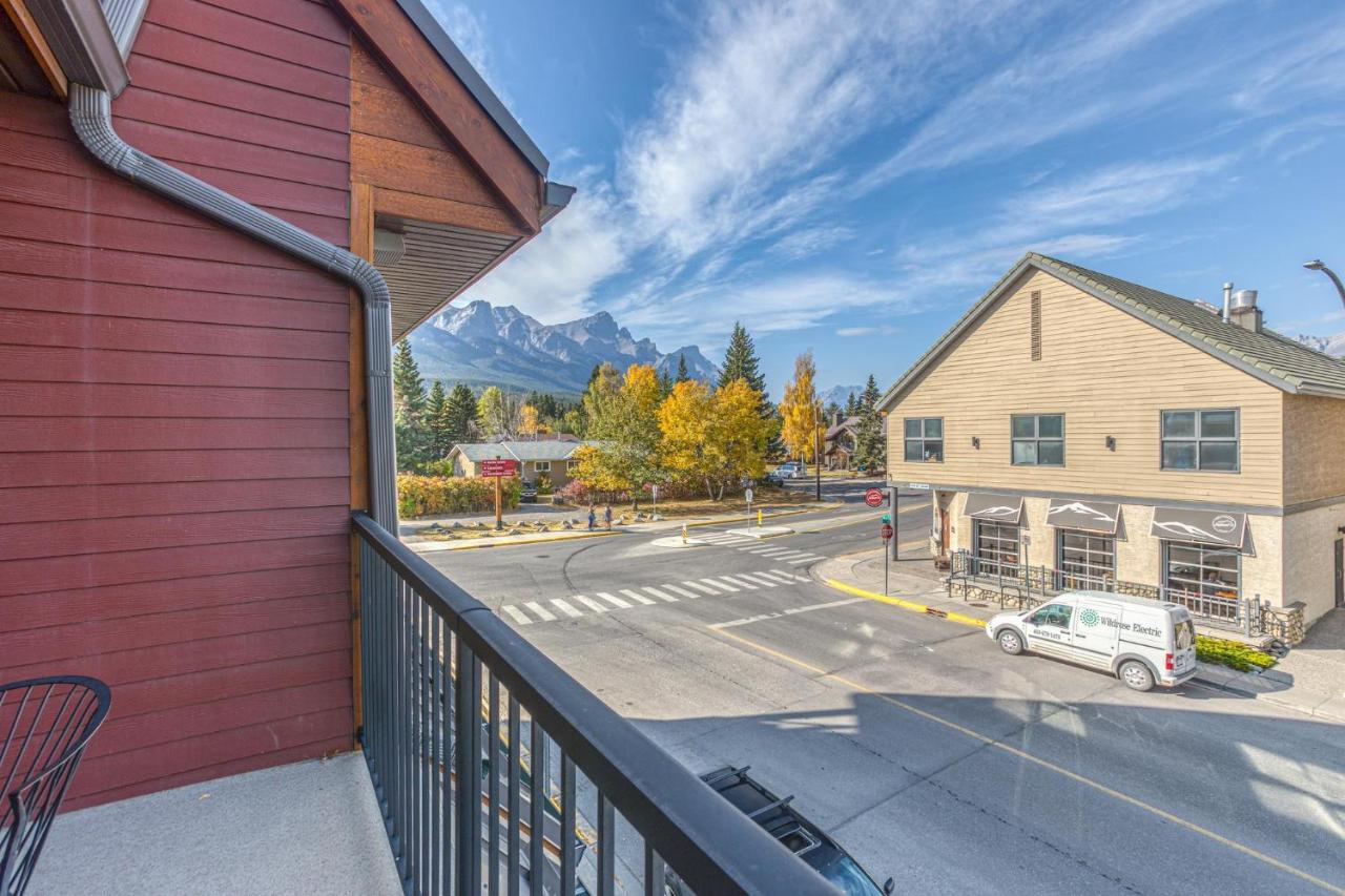 Rundle Rise - Spacious Condo Steps From Main Street Canmore Exterior photo